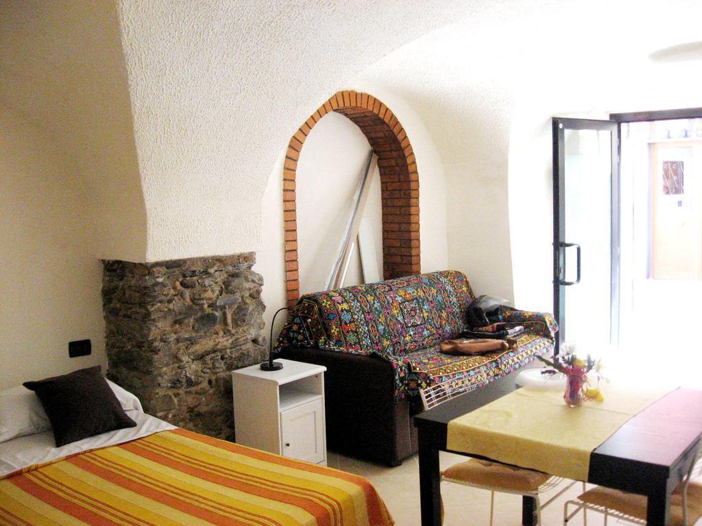 ريفا ليجوري Nino Bixio Apartment المظهر الخارجي الصورة